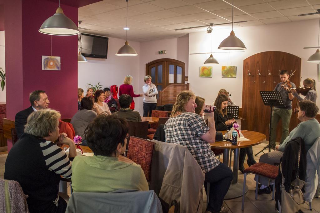 Mestske Kulturni Centrum Ve Fulneku Nový Jičín المظهر الخارجي الصورة